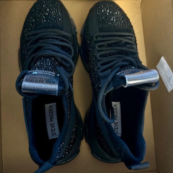 Steve Madden Black Maxima Sneakers 7.5 - Picture 4 of 4